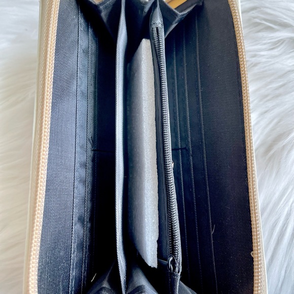 NWOT Unbranded Boho Double Sided Painted Feather Wallet - Picture 4 of 4